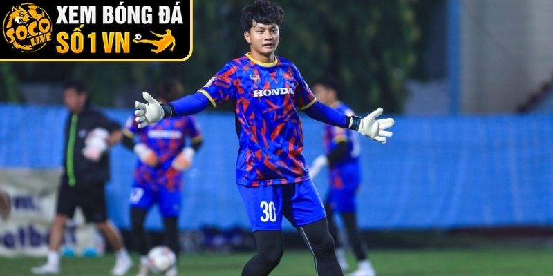 Văn Bình ngỡ ngàng trước lời ví von như sao Hàn: Khi bóng đá Việt chạm gần hơn văn hóa đại chúng