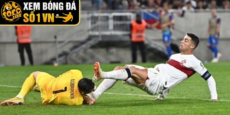 Vì sao Ronaldo có thể bị treo giò 4 trận?
